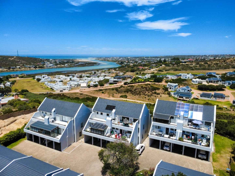 2 Bedroom Property for Sale in Stilbaai Wes Western Cape